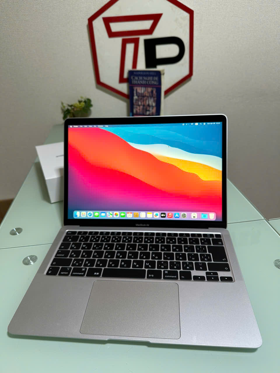 Macbook Pro 2020 Grey / Core i5 / RAM 16GB / SSD 512GB / 13.3 inch Macbook Pro 2020 Grey / Core i5 / RAM 16GB / SSD 512GB / 13.3 inch